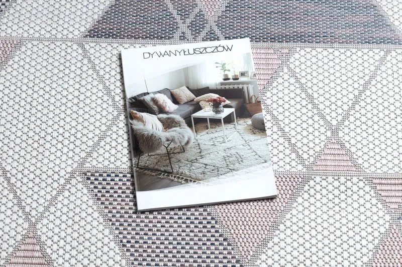 Dywan SZNURKOWY SIZAL SION Geometryczny, Trójkąty 3006 płaskie tkanie ecru / róż