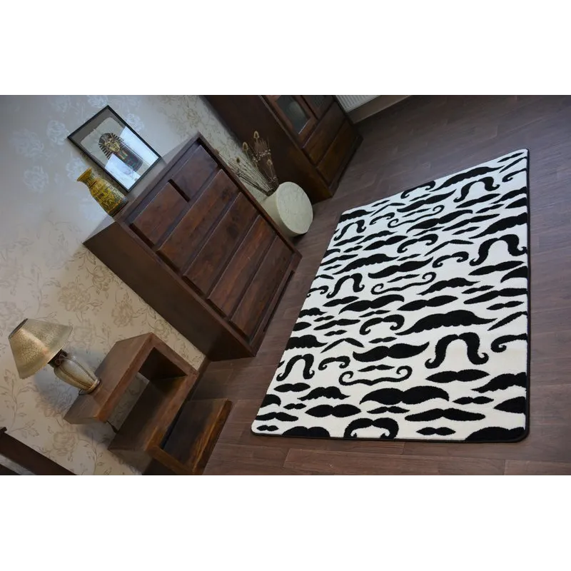 Tappeto SKETCH con texture morbida, un'aggiunta confortevole per la casa