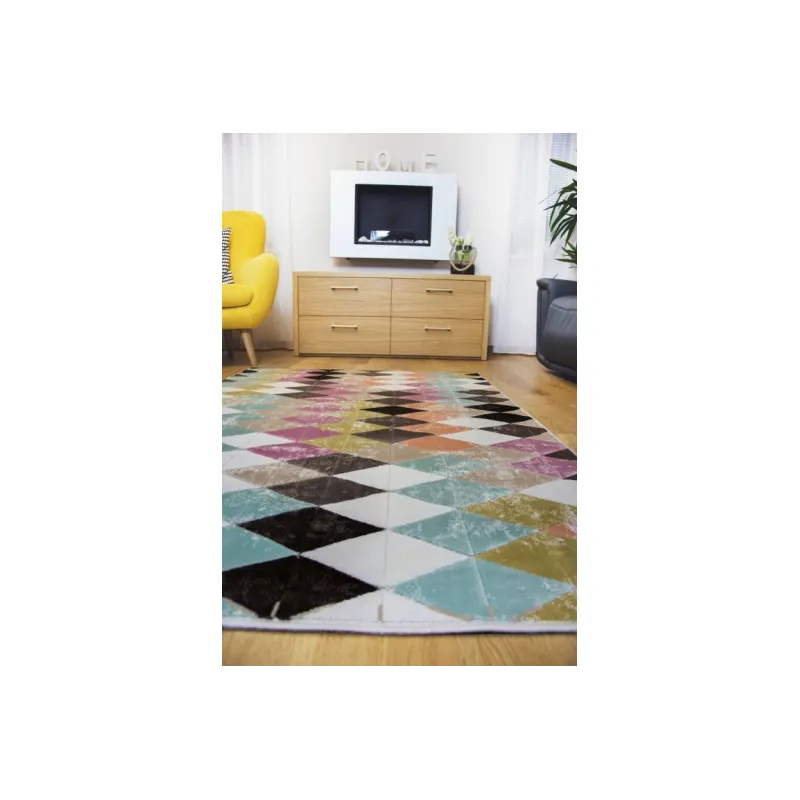 Tappeto moderno acrilico in tonalità rosa cipria, accessorio per la casa