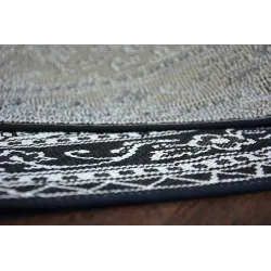 Tappeto circolare in sisal con stile colorato, perfetto per interni