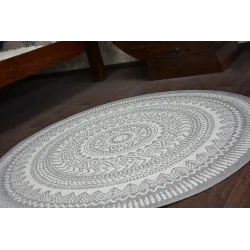 Tappeto rotondo in sisal, perfetto per spazi esterni