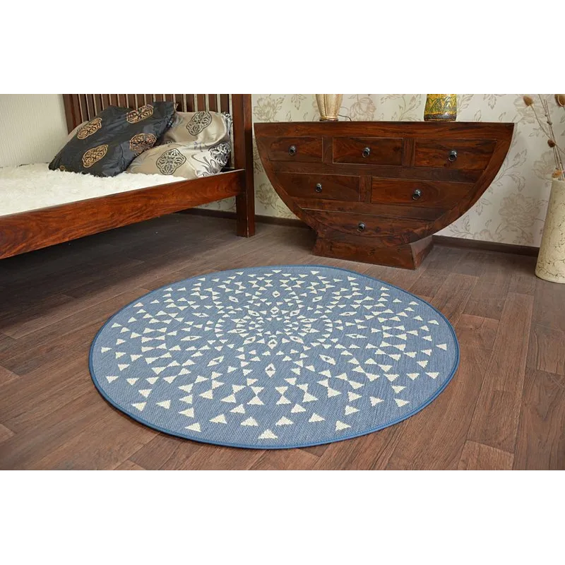 Tappeto in sisal con superficie liscia, perfetto per la camera da letto