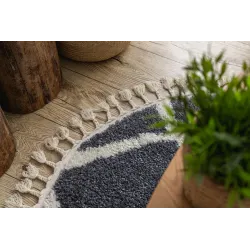 Tappeto versatile per esterni, ideale per momenti di relax in giardino