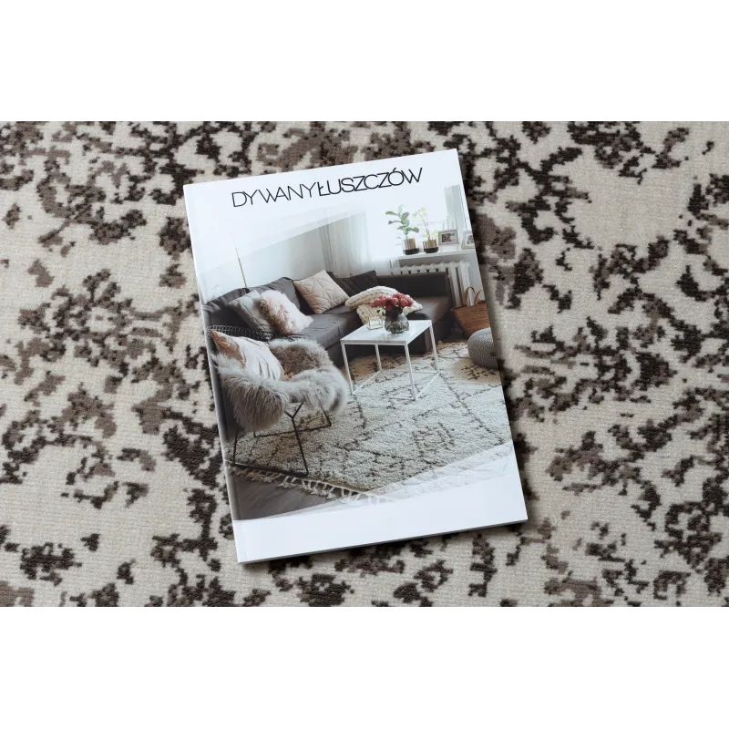 Tappeto vintage elegante beige, ideale per arredi classici