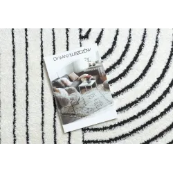 Tappeto moderno con motivo geometrico, stile elegante, ideale per il soggiorno