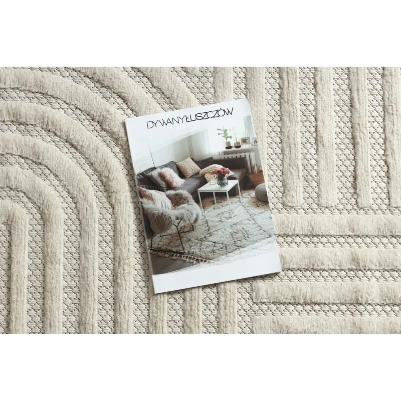 Tappeto in bianco geometrico, perfetto per il soggiorno