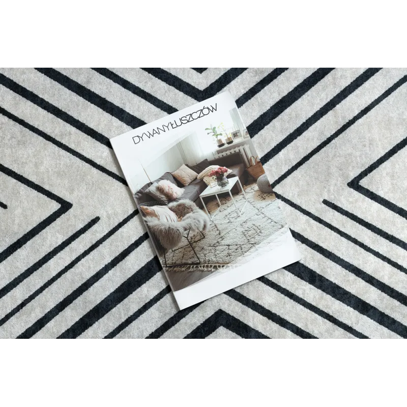 Tappeto grigio ANDRE 2381 con strisce geometriche, perfetto per interni moderni