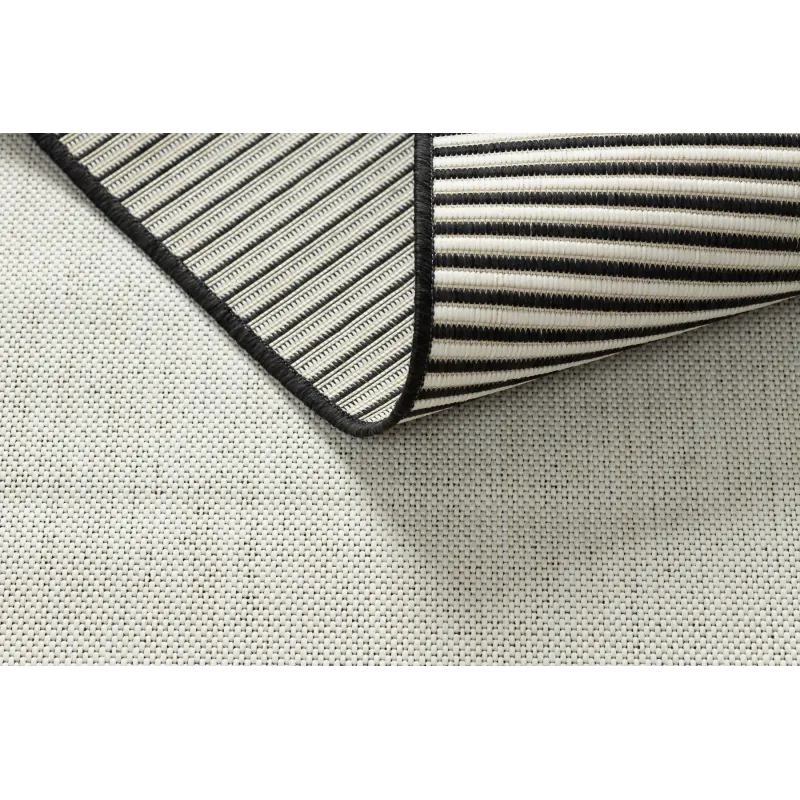 Tappeto pratico in sisal, ideale per giardino o terrazza