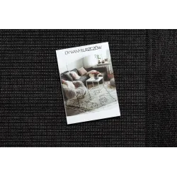 Tappeto TIMO 5000 nero, perfetto per arredare spazi esterni con stile