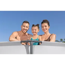 Piscina ideale per il relax estivo in giardino Bestway 56406