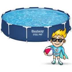 Piscina con telaio blu, perfetta per il relax in giardino