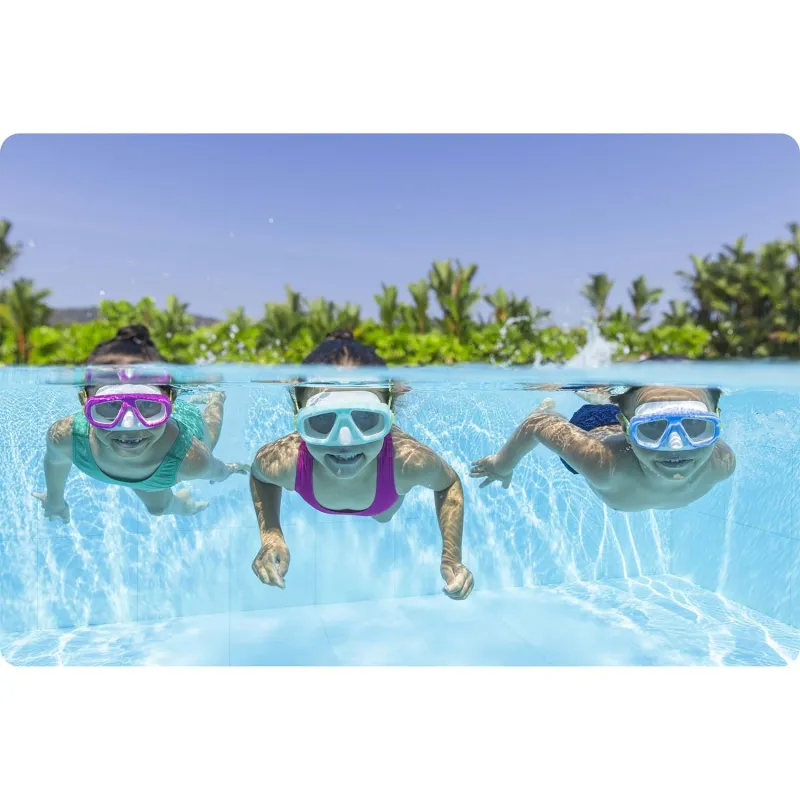 Maschera da nuoto rosa, perfetta per l'uso in piscina o in spiaggia