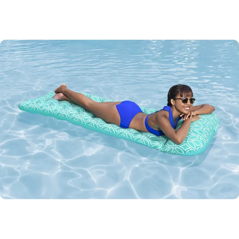Materasso gonfiabile blu, perfetto per divertimento estivo in piscina