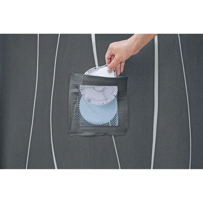 Piscina da giardino realizzata in materiale resistente, ideale per l'esterno