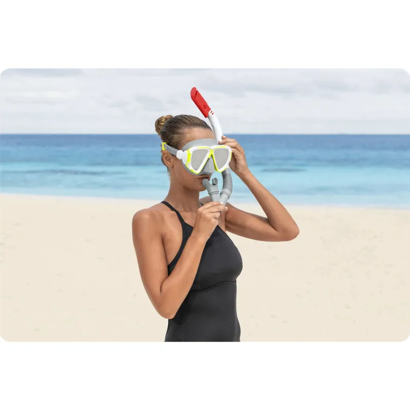 Set da immersione con accessori, perfetto per le vacanze al mare