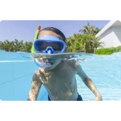 Set da snorkeling blu, ottimo per attività acquatiche