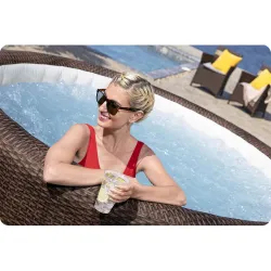 SPA Gonfiabile Lay-Z Bali con comodi posti a sedere per 7 persone