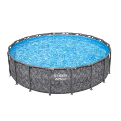 Piscina robusta 549 x 132 cm, realizzata per l'estate