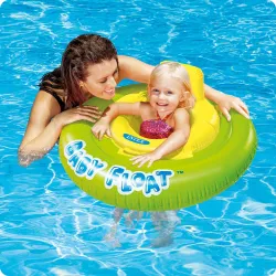 Poltrona gonfiabile blu chiaro, perfetta per il divertimento in acqua