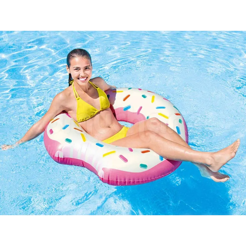 Ciambella gonfiabile colorata, perfetta per feste in giardino e al mare