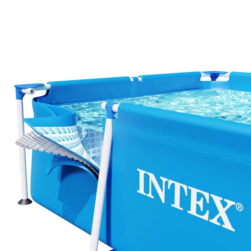 Piscina da giardino realizzata in materiali resistenti, sicura per la famiglia