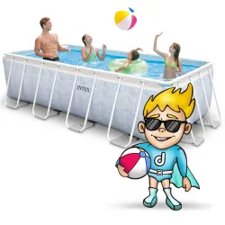 Piscina con struttura blu, perfetta per le giornate estive in giardino