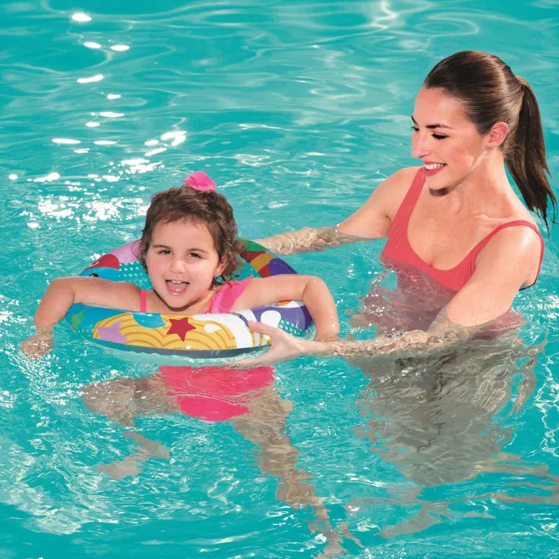 Ciambella da nuoto perfetta per avventure estive in acqua