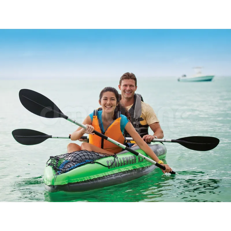 Kayak INTEX 68306, ideale per gite in famiglia sull'acqua, per due persone